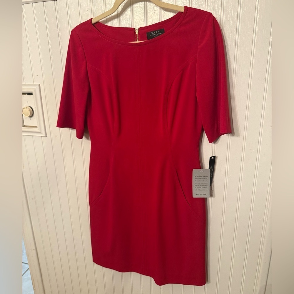 New with tags Tahari Danni Red Dress 4P